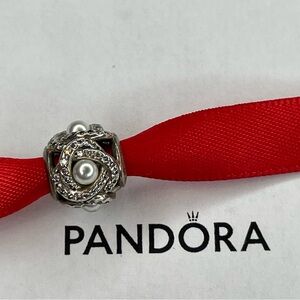 Pandora Luminous Love Knot Pearl Silver Charm